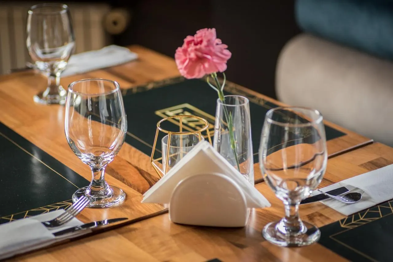 Lezzet Hotel & Turkish Restaurant