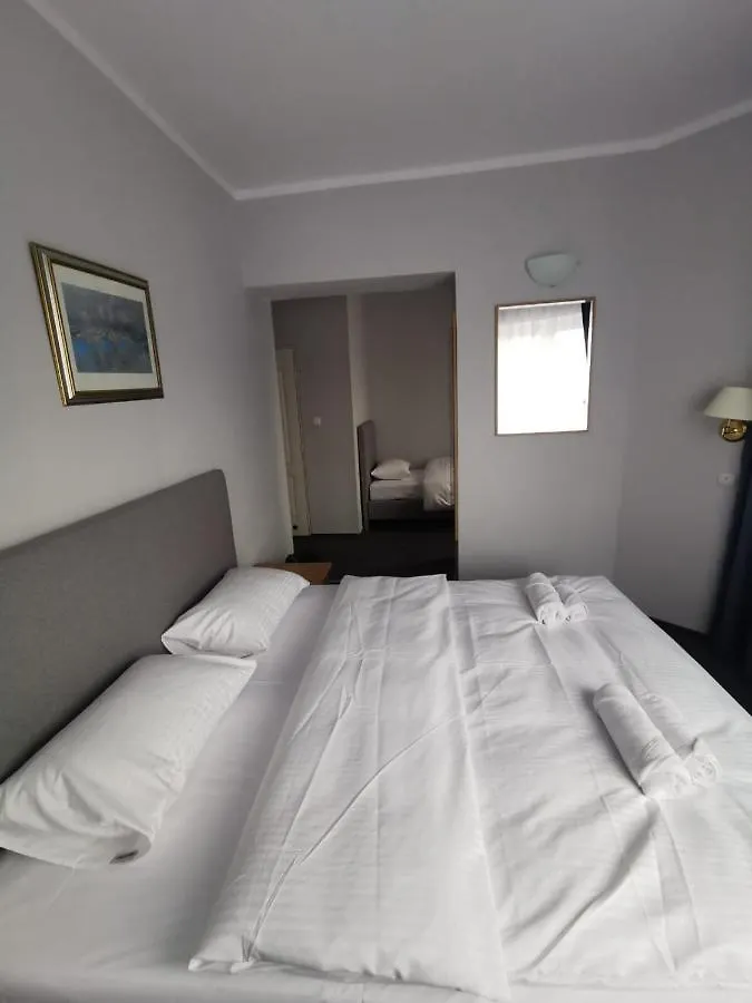Lezzet Hotel & Turkish Restaurant Warsaw